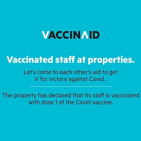 Vaccinated Staff- Oyo Townhouse 105 Khar West Station Hotel Mumbai Luaran gambar