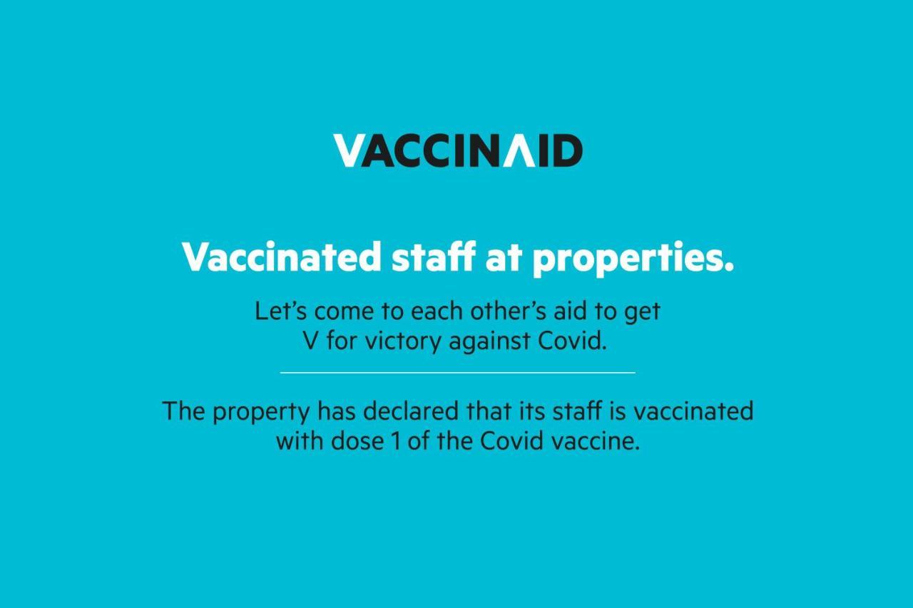 Vaccinated Staff- Oyo Townhouse 105 Khar West Station Hotel Mumbai Luaran gambar